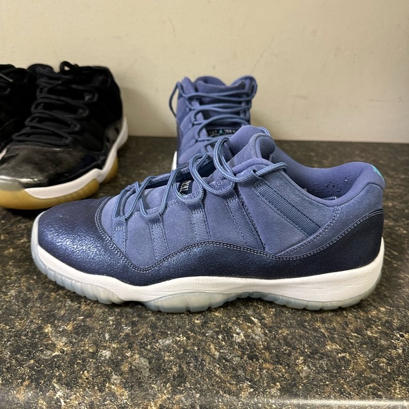 Jordan 11 - Picture 6 of 6